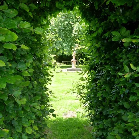 The Great Hall Frühstückspension 4*