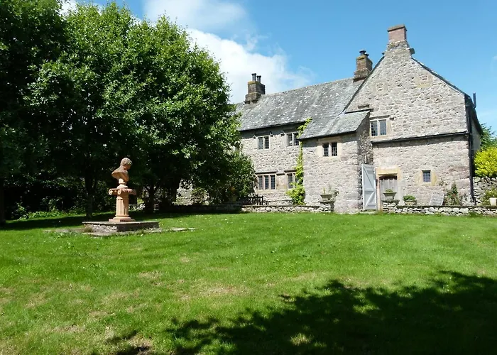 The Great Hall Bed & Breakfast 4*